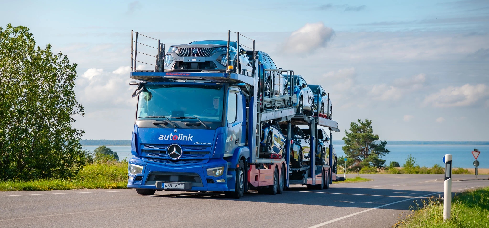Autolink road vehicle transport